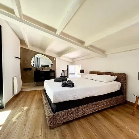 Casamea - T2, Clim, 2min, Vieille Apartman *